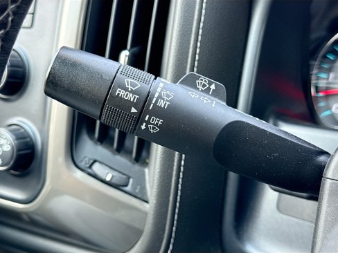 Used 2018 Chevrolet Silverado 1500 High Country image 38