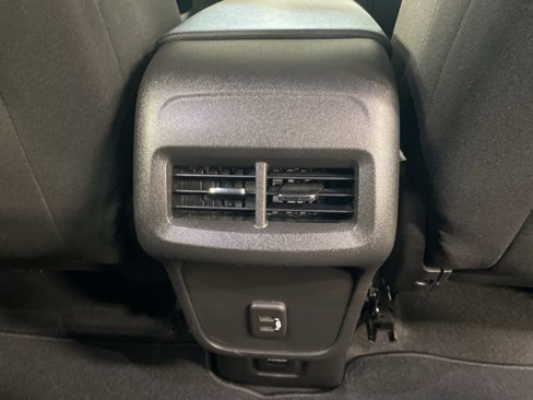 Used 2022 Chevrolet Equinox LT image 17