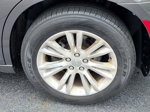 Used 2016 Chrysler 300 Limited image 10