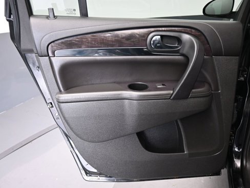 Used 2017 Buick Enclave Leather w/ Enclave Tuscan Edition image 29