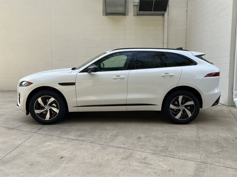 Certified 2024 Jaguar F-PACE R-Dynamic S image 5