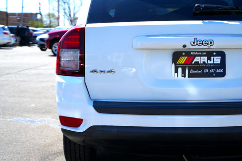 Used 2014 Jeep Compass Latitude w/ Sun/Sound Group image 8