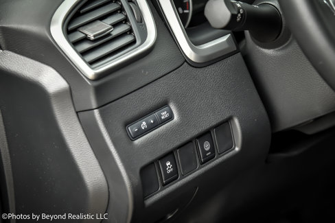 Used 2024 Nissan Murano SV image 32