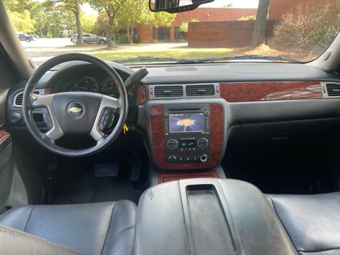 Used 2013 Chevrolet Tahoe LTZ image 17