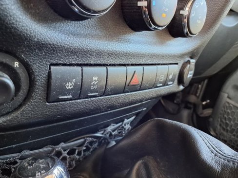 Used 2012 Jeep Wrangler Sahara w/ Dual Top Group image 17