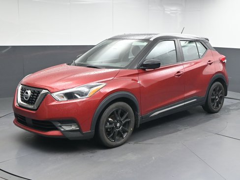 Used 2020 Nissan Kicks SR image 4