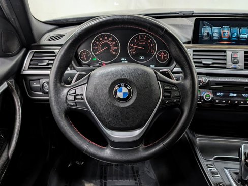 Used 2017 BMW 330i xDrive Wagon image 33
