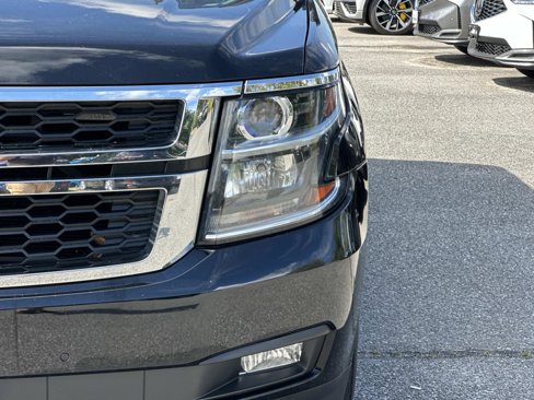 Used 2016 Chevrolet Suburban LT w/ Luxury Package image 9
