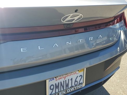 Used 2024 Hyundai Elantra SEL image 7
