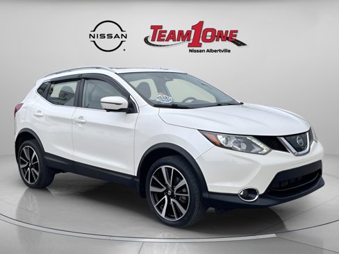 Used 2018 Nissan Rogue Sport SL w/ SL Premium Package image 1