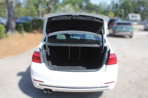Used 2018 BMW 330i xDrive Sedan w/ Premium Package image 9