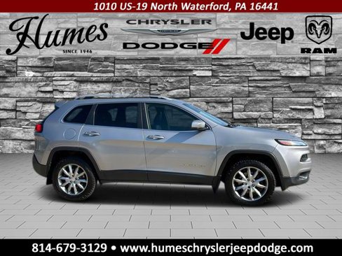 Used 2017 Jeep Cherokee Limited image 2