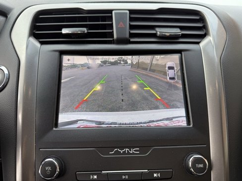 Used 2019 Ford Fusion SE image 29