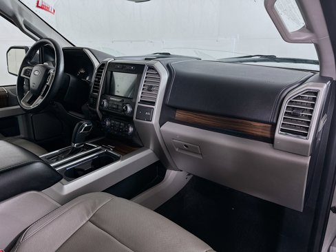 Used 2016 Ford F150 Lariat w/ Equipment Group 502A Luxury image 29