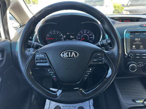 Used 2017 Kia Forte S w/ S Technology Package image 24