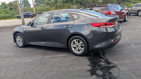 Used 2017 Kia Optima LX w/ Convenience Package image 9