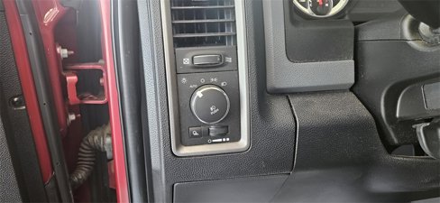 Used 2014 RAM 1500 Express image 27