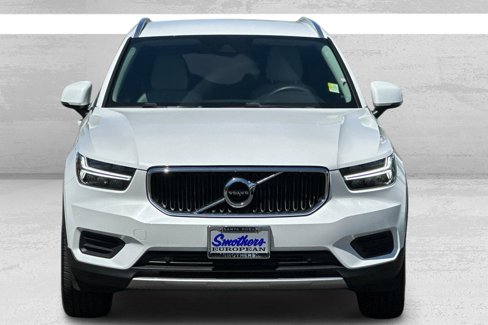 Certified 2022 Volvo XC40 T5 Momentum image 9
