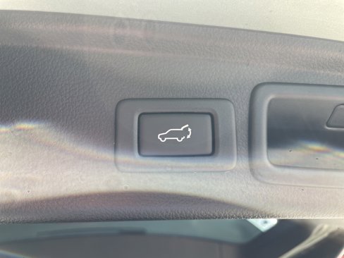 Used 2014 Subaru Forester 2.5i Limited w/ Popular Package #2 image 37