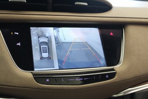 Used 2017 Cadillac XT5 Platinum w/ Driver Assist Package image 15