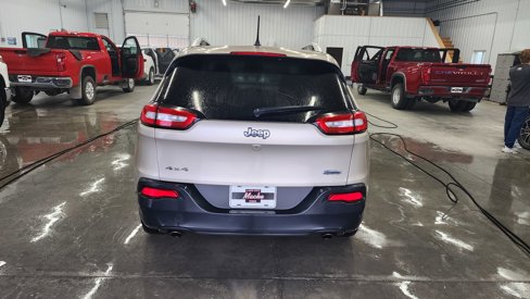 Used 2014 Jeep Cherokee Latitude w/ Comfort/Convenience Group image 5