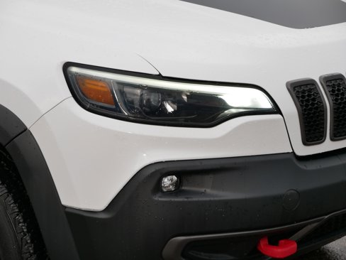 Used 2019 Jeep Cherokee Trailhawk w/ Comfort/Convenience Group image 16