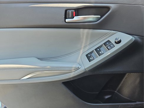 Used 2019 Toyota Avalon XLE image 31
