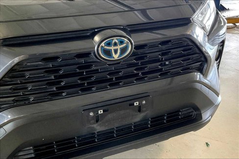 Used 2021 Toyota RAV4 XLE image 30