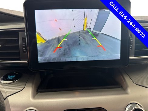 Used 2022 Ford Explorer XLT w/ Equipment Group 202A image 9