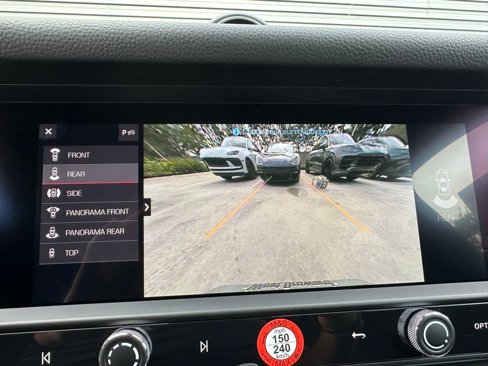 Used 2025 Porsche Macan image 26