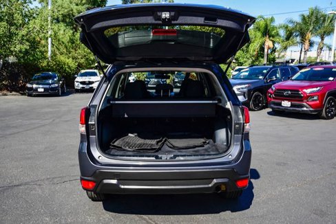 Used 2020 Subaru Forester Premium image 32