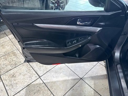 Used 2018 Nissan Maxima 3.5 SV image 19