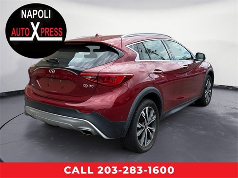 Used 2017 INFINITI QX30 Premium w/ Technology Package image 3