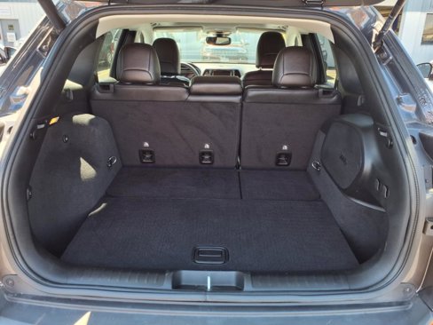 Used 2022 Jeep Cherokee Limited w/ Elite Package image 33
