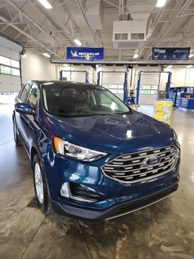 Used 2020 Ford Edge SEL w/ Convenience Package image 4