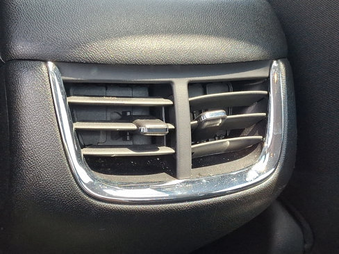 Used 2024 Chevrolet Malibu LT image 12