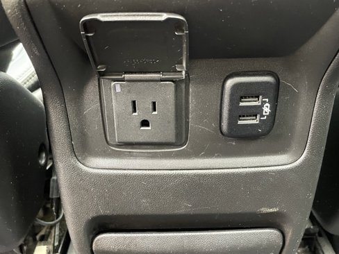 Used 2017 GMC Acadia Denali w/ Technology Package image 29