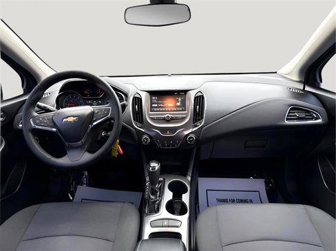 Used 2018 Chevrolet Cruze LT image 25