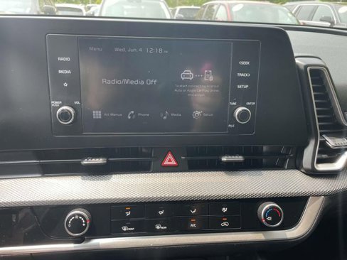 Used 2023 Kia Sportage LX image 22