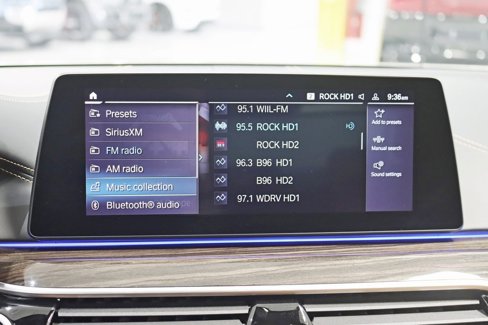 Used 2020 BMW 530e xDrive w/ Executive Package image 23