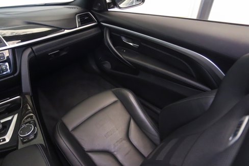Used 2016 BMW M4 Coupe image 9