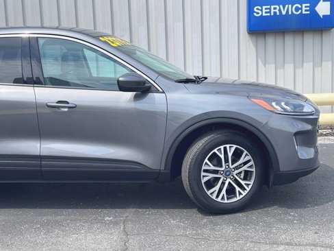 Used 2022 Ford Escape SEL image 18