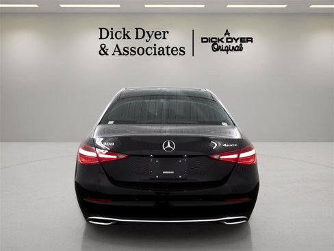 Used 2024 Mercedes-Benz C 300 4MATIC Sedan image 5