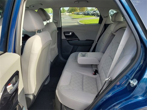 Certified 2022 Kia Niro LXS image 11