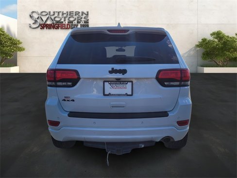 Used 2021 Jeep Grand Cherokee Laredo X image 4