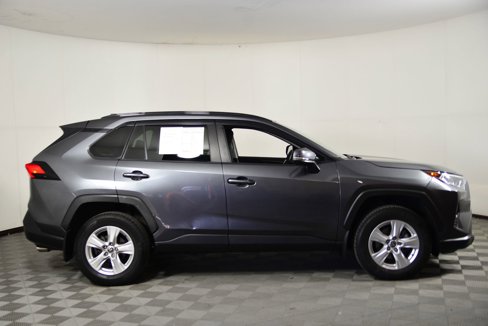Used 2021 Toyota RAV4 XLE image 7