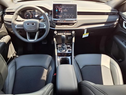 New 2025 Jeep Compass Latitude w/ Altitude Special Edition image 11