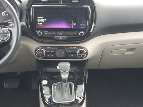 Used 2023 Kia Soul EX image 25