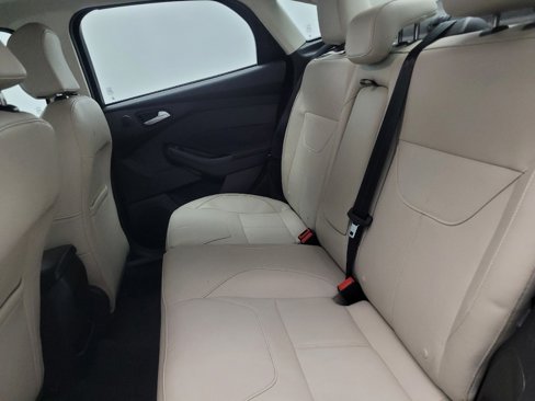 Used 2018 Ford Focus Titanium image 18