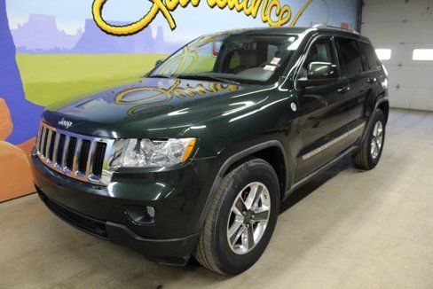 Used 2011 Jeep Grand Cherokee Laredo image 8